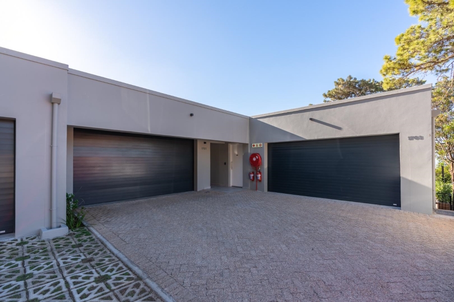 2 Bedroom Property for Sale in Oranjezicht Western Cape